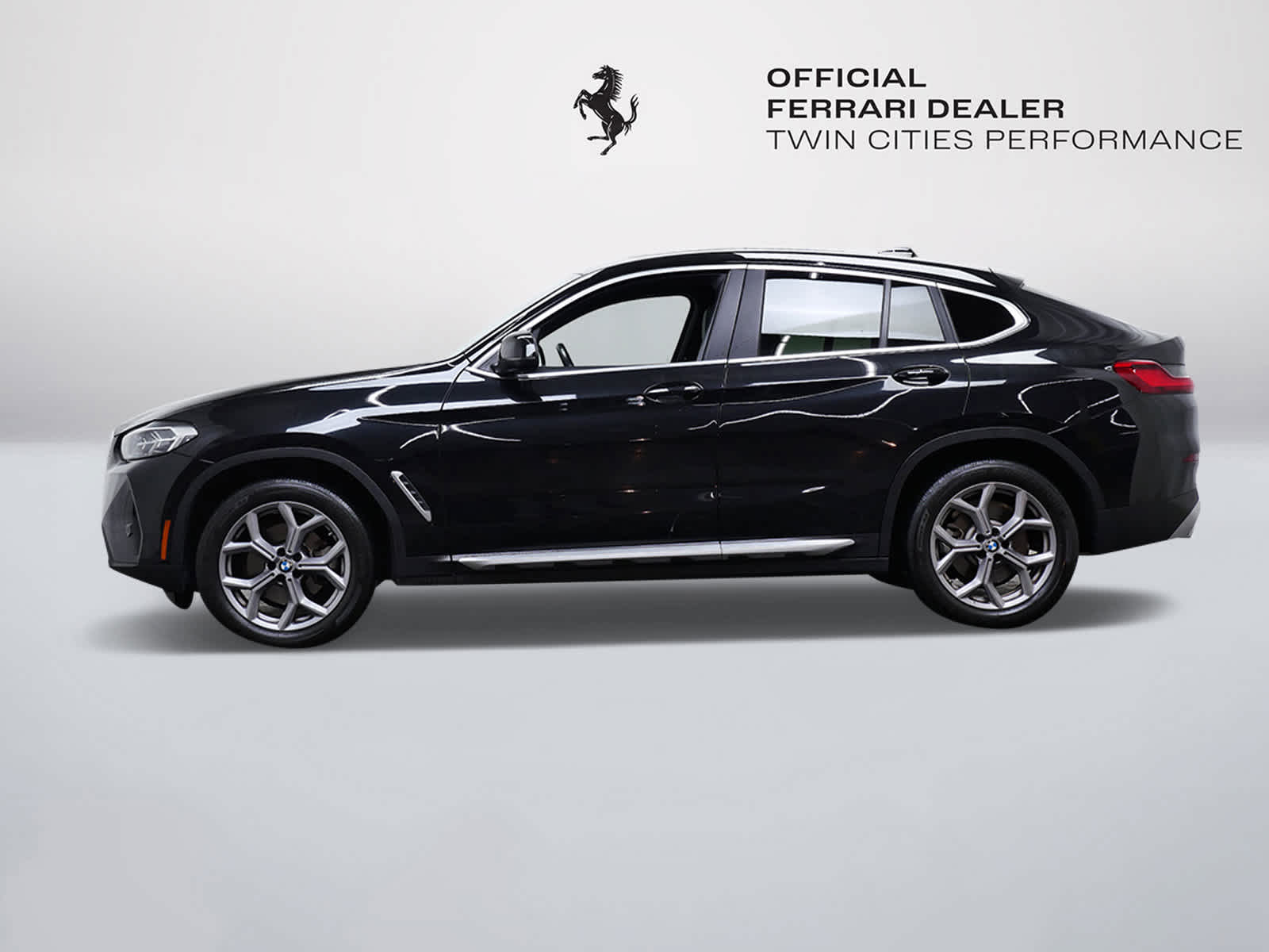 Used 2023 BMW X4 30i with VIN 5UX33DT08P9S11037 for sale in Minneapolis, Minnesota