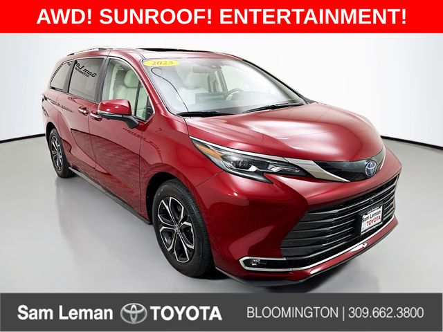 2025 Toyota Sienna Platinum's photo