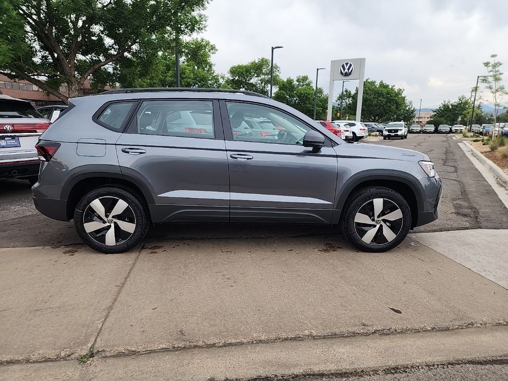 2025 Volkswagen Taos S photo 6