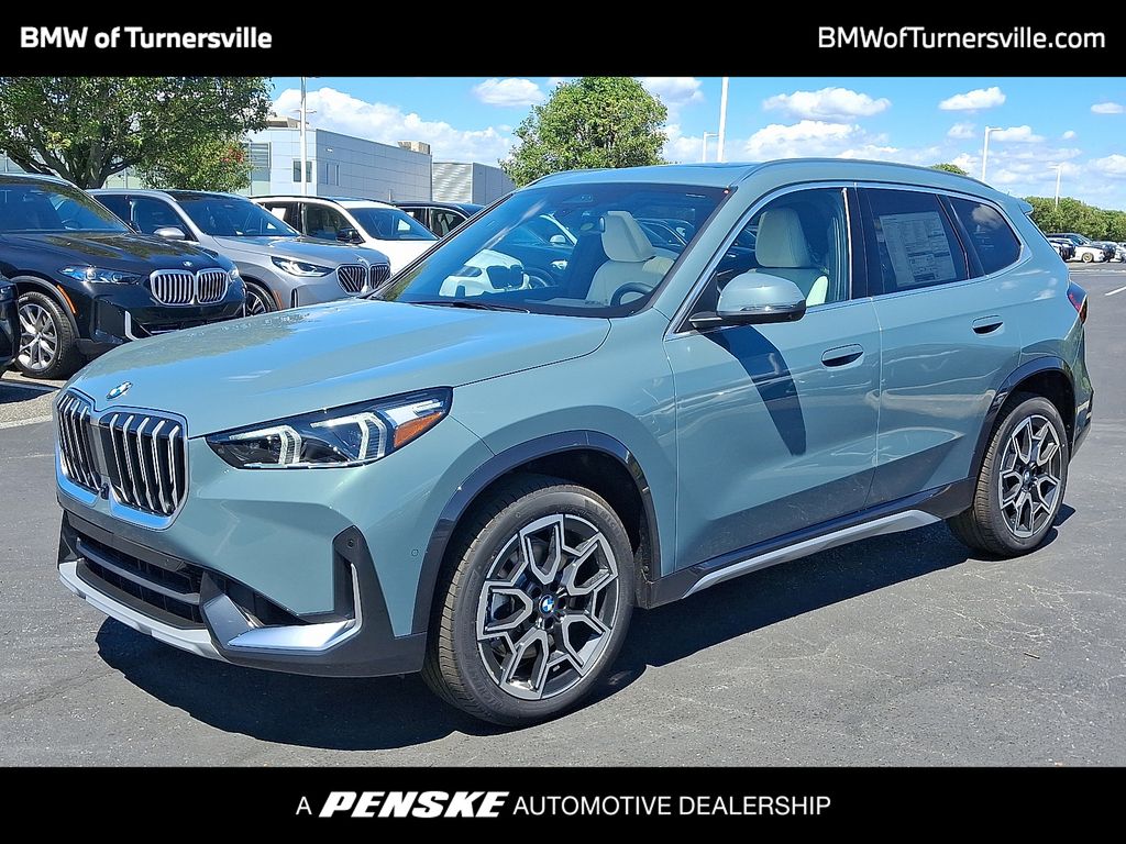 2026 BMW X1 28i's photo