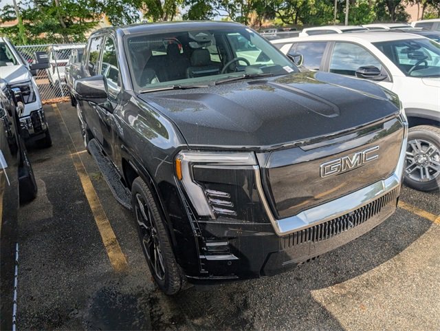 2025 Gmc Sierra EV Denali photo 2