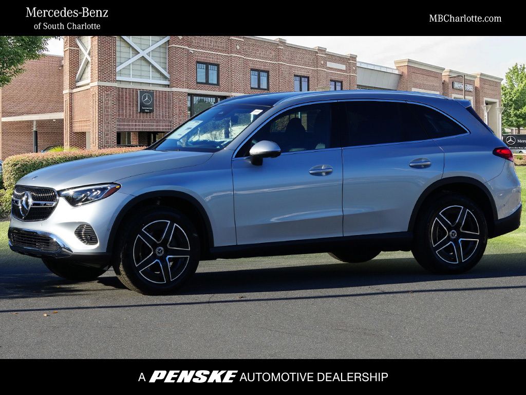2026 Mercedes-Benz GLC Base's photo