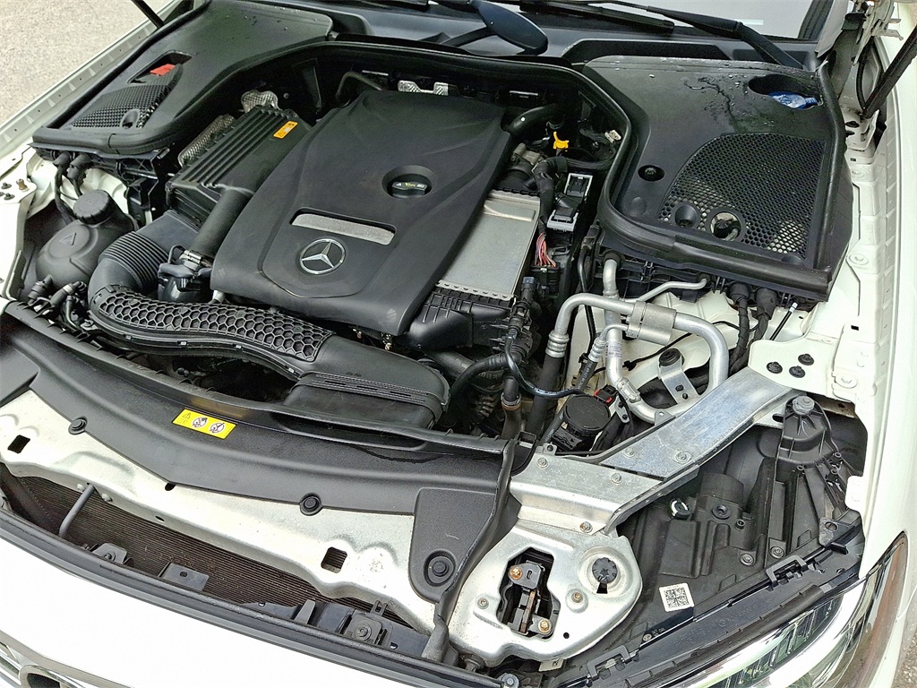 2018 Mercedes Benz E 300 4MATIC Sedan photo 26