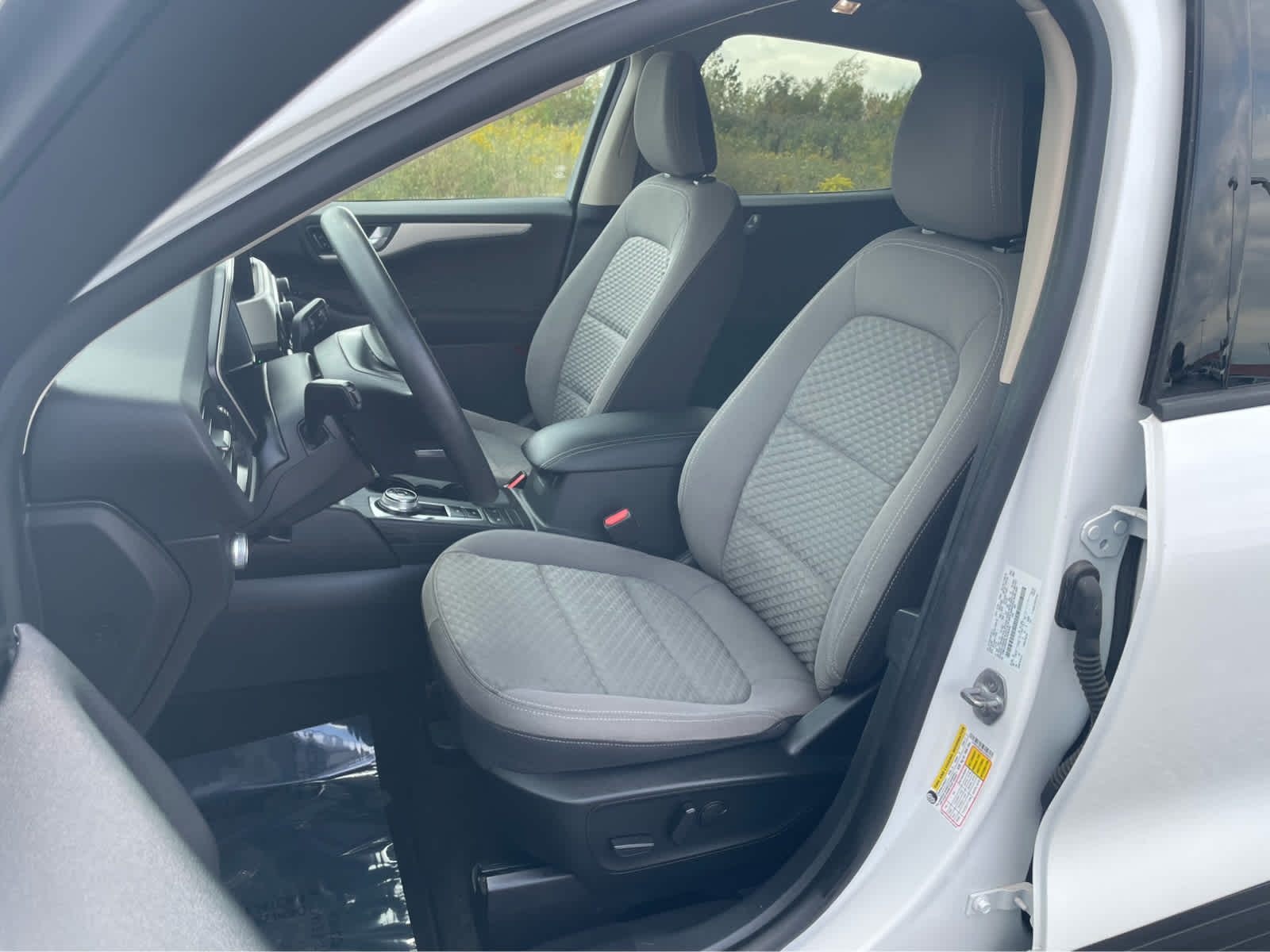 2020 Ford Escape SE photo 12