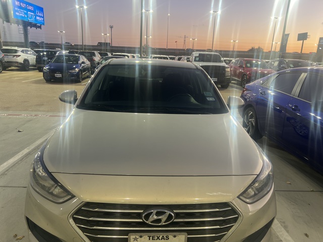 Used 2020 Hyundai Accent SE with VIN 3KPC24A62LE121416 for sale in Fort Worth, TX