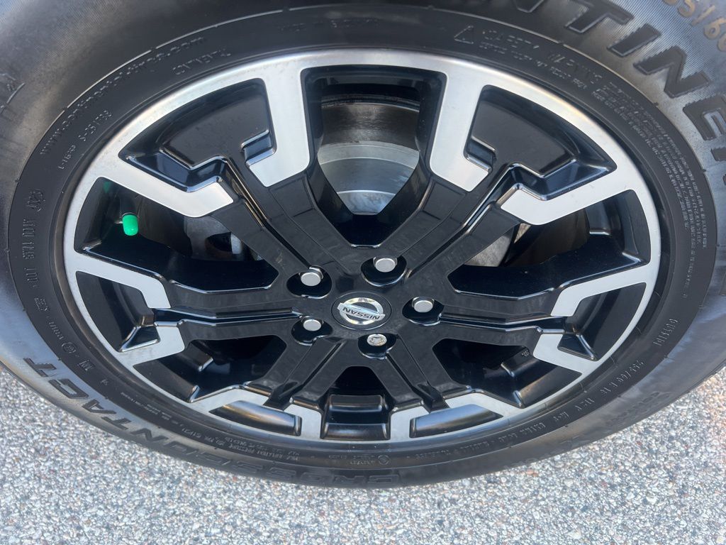 2020 Nissan Pathfinder SL photo 42
