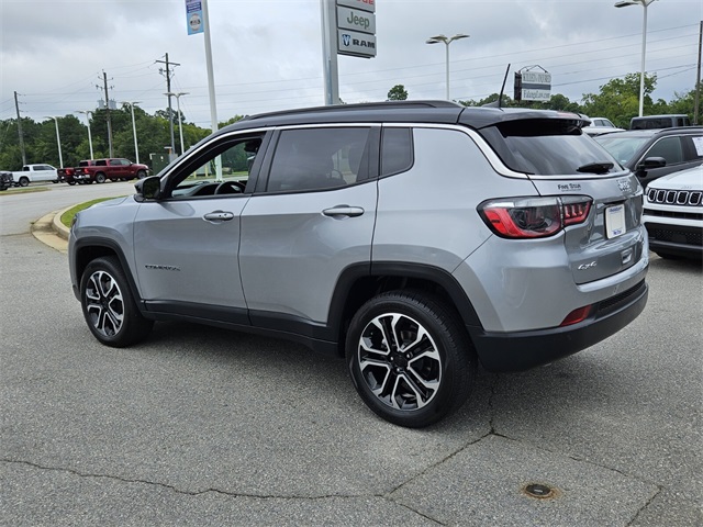 2024 Jeep Compass Limited photo 9