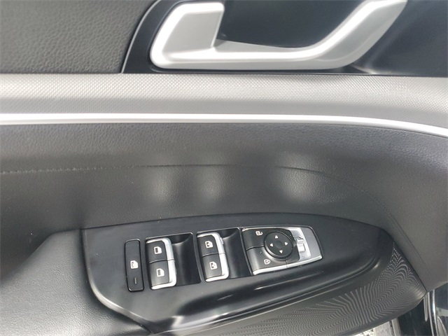 2022 Kia K5 GT-Line photo 8
