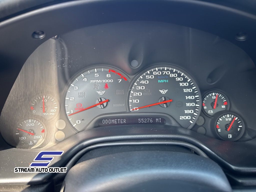 2004 Chevrolet Corvette Base photo 16
