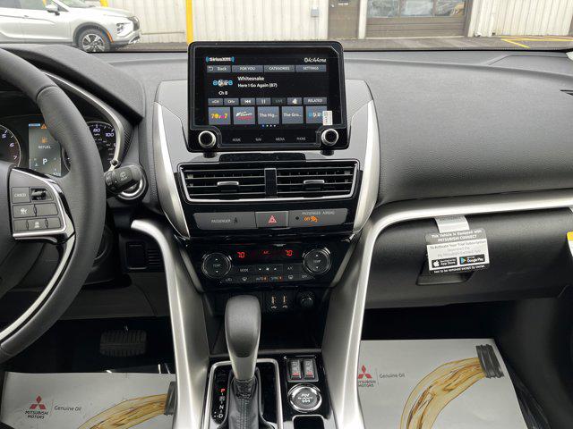 2025 Mitsubishi Eclipse Cross SE photo 13
