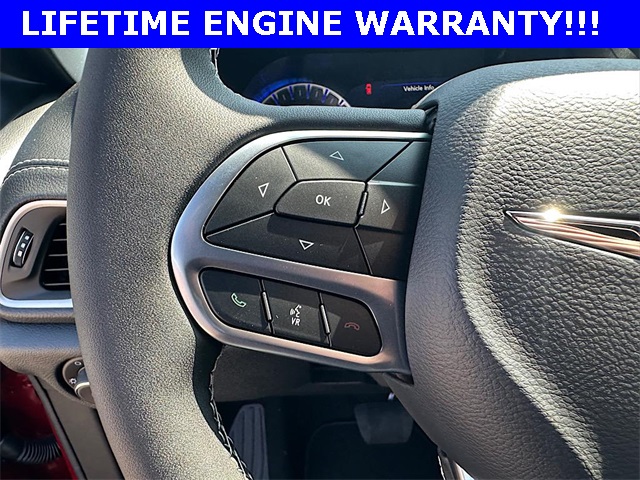 2026 Chrysler Pacifica photo 17