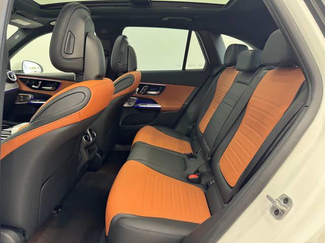 2026 Mercedes Benz GLC 300 photo 19