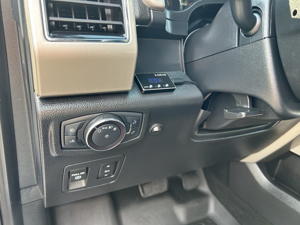 2019 Ford F-150 Lariat photo 14