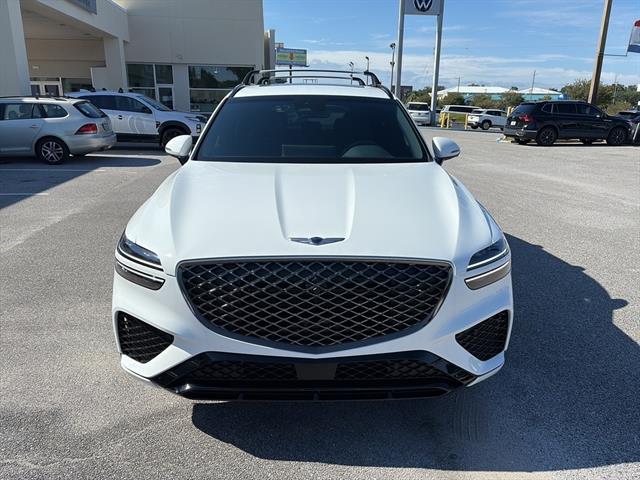 2025 Genesis GV70 2.5T Standard photo 2