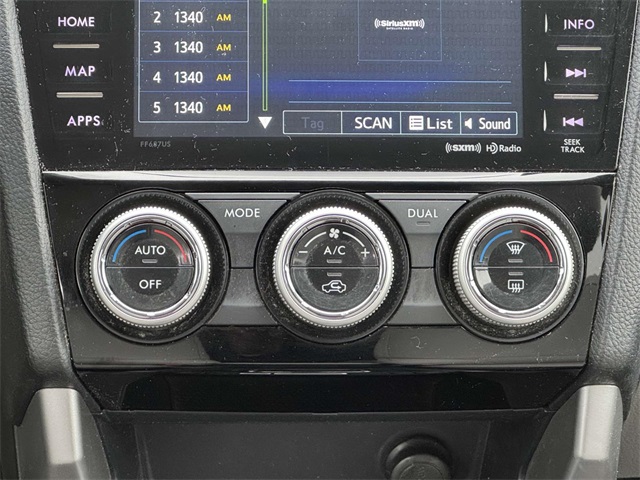 2016 Subaru Forester 2.5i Touring photo 6