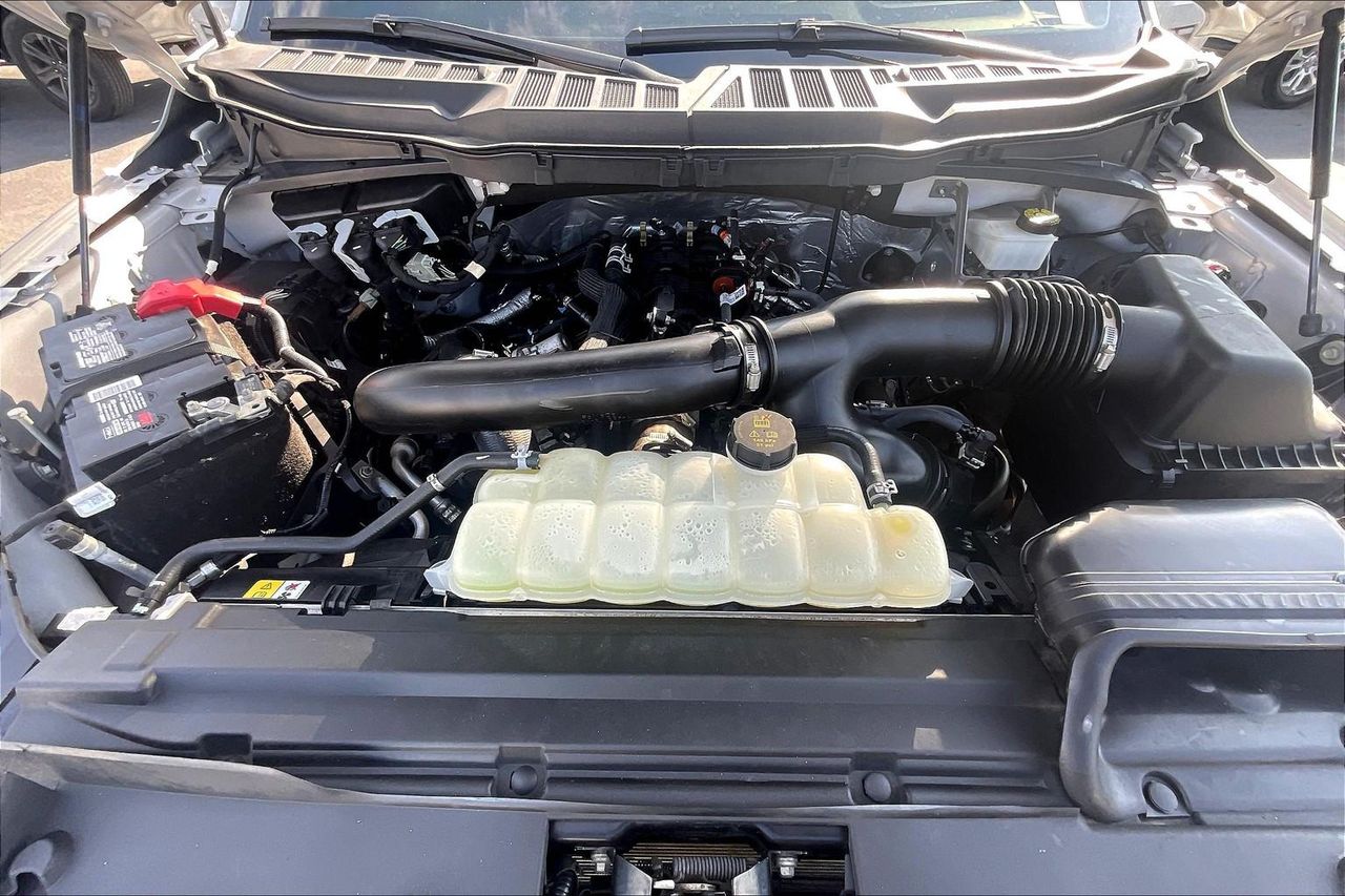 2024 Ford F-150 Lariat photo 25