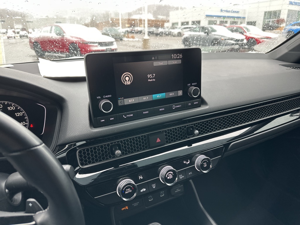 2025 Honda Civic Sport photo 3