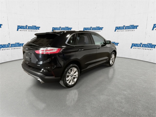 2022 Ford Edge Sport Titanium photo 11