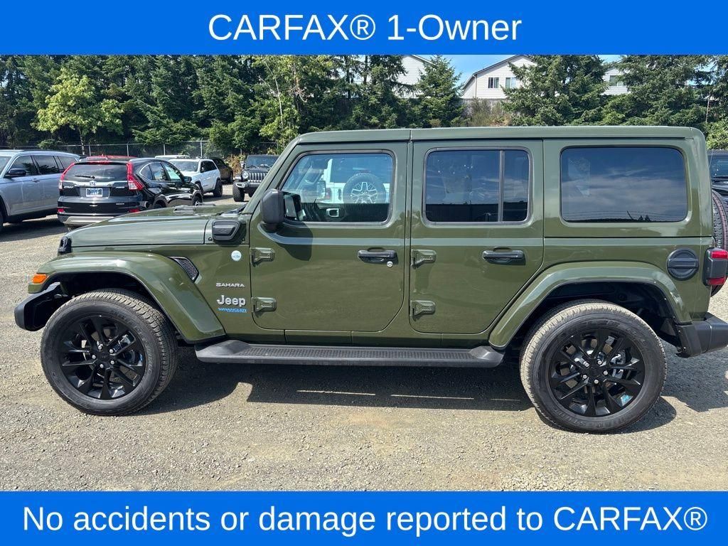 2022 Jeep Wrangler Unlimited Sahara 4xe photo 2