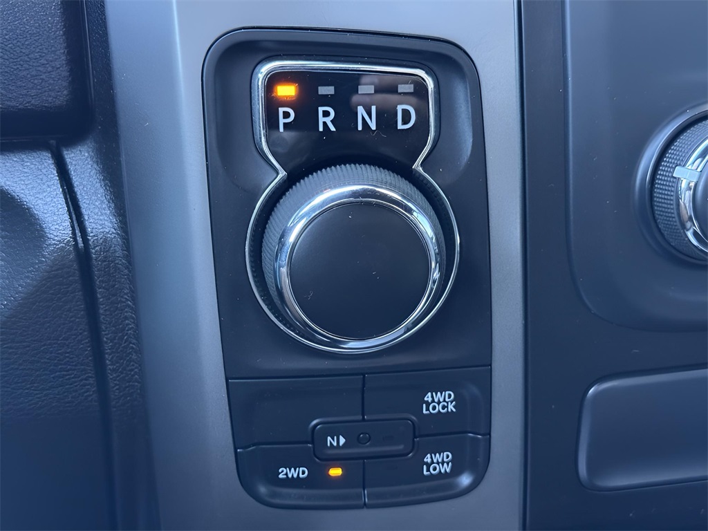 2022 Ram 1500 Classic Warlock photo 12