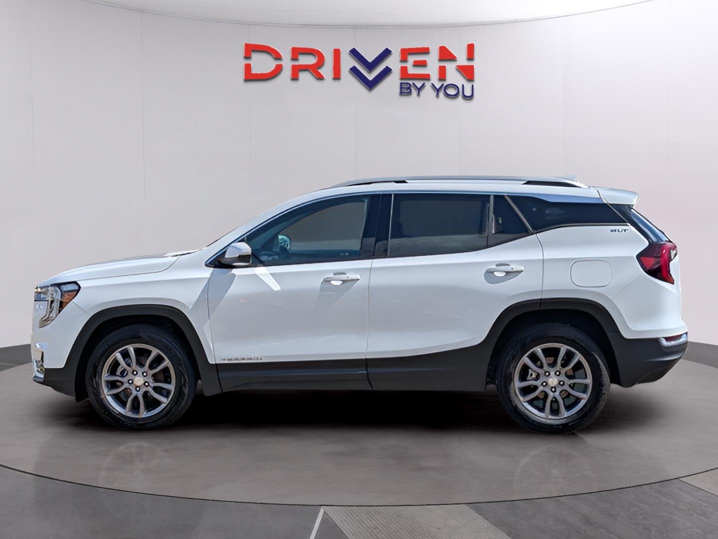 Used 2024 GMC Terrain SLT with VIN 3GKALVEG1RL175697 for sale in Columbia, MS