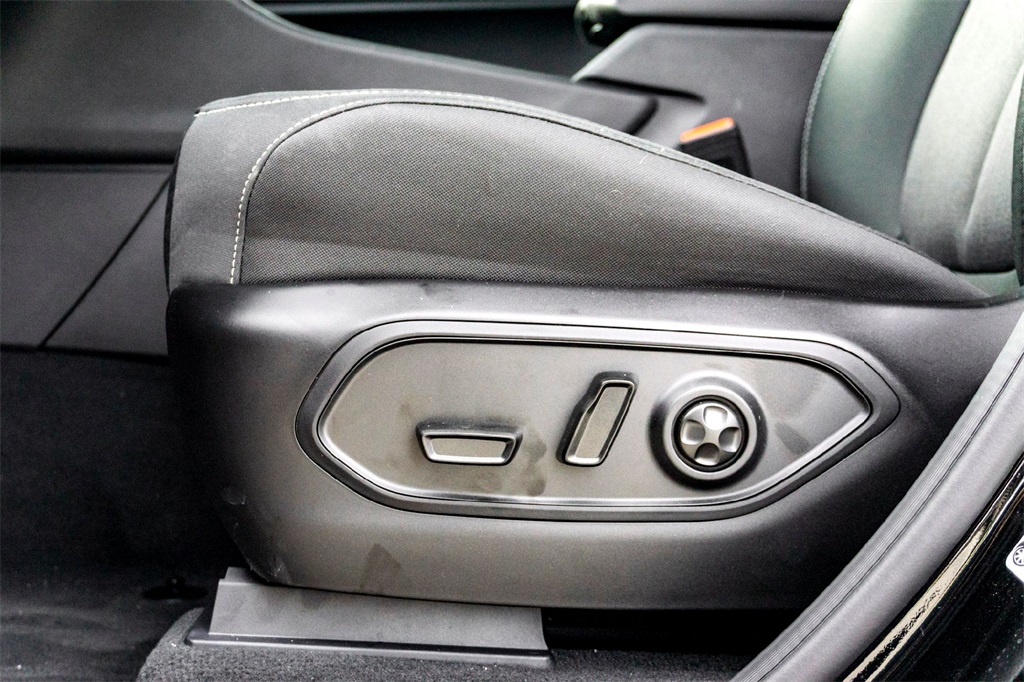 2025 Jeep Grand Cherokee Laredo X photo 8