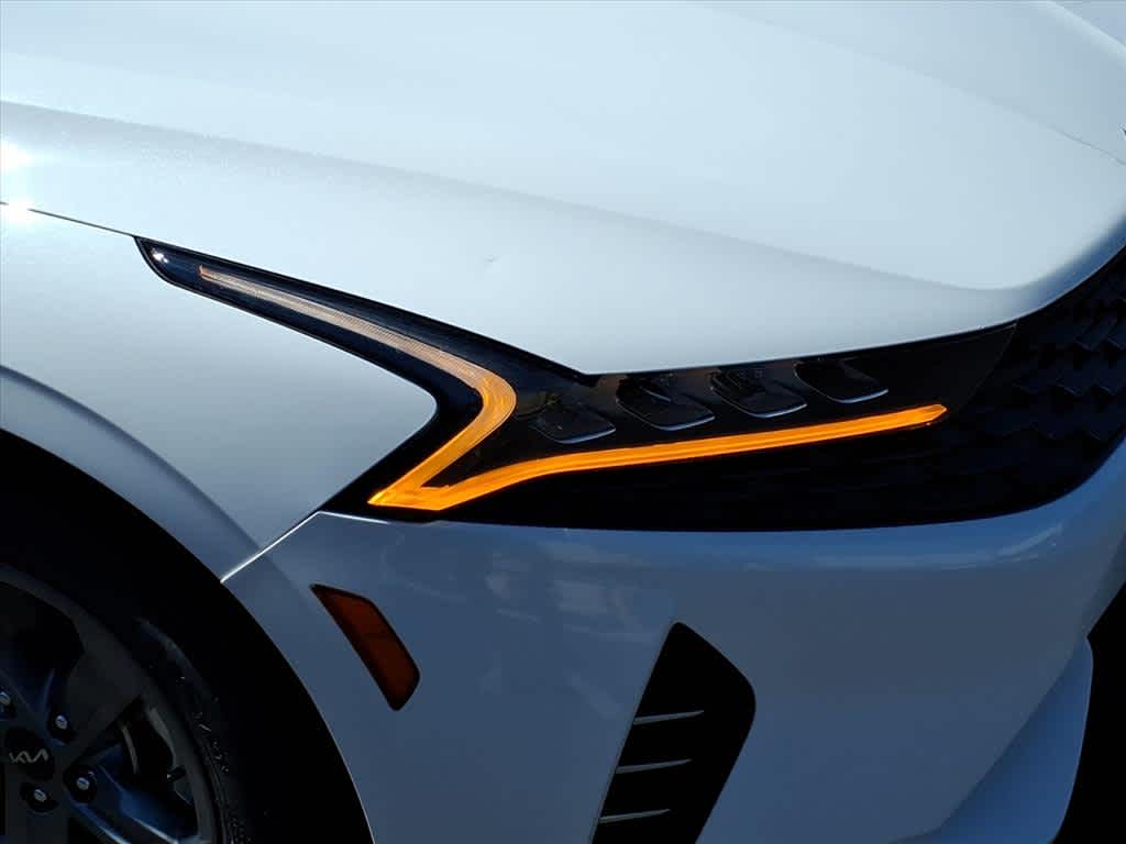 2022 Kia K5 LXS photo 9
