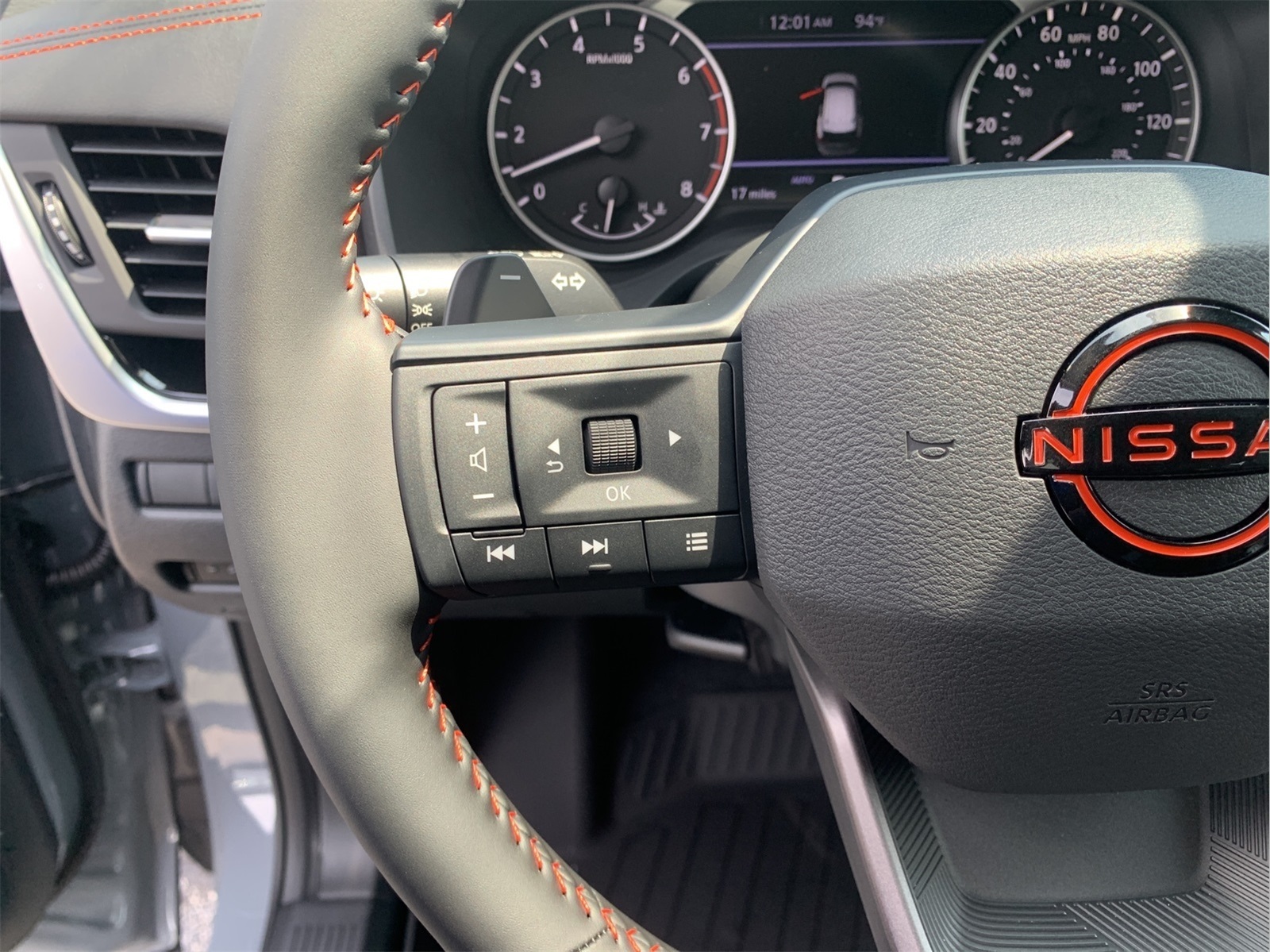 2026 Nissan Rogue SV photo 15