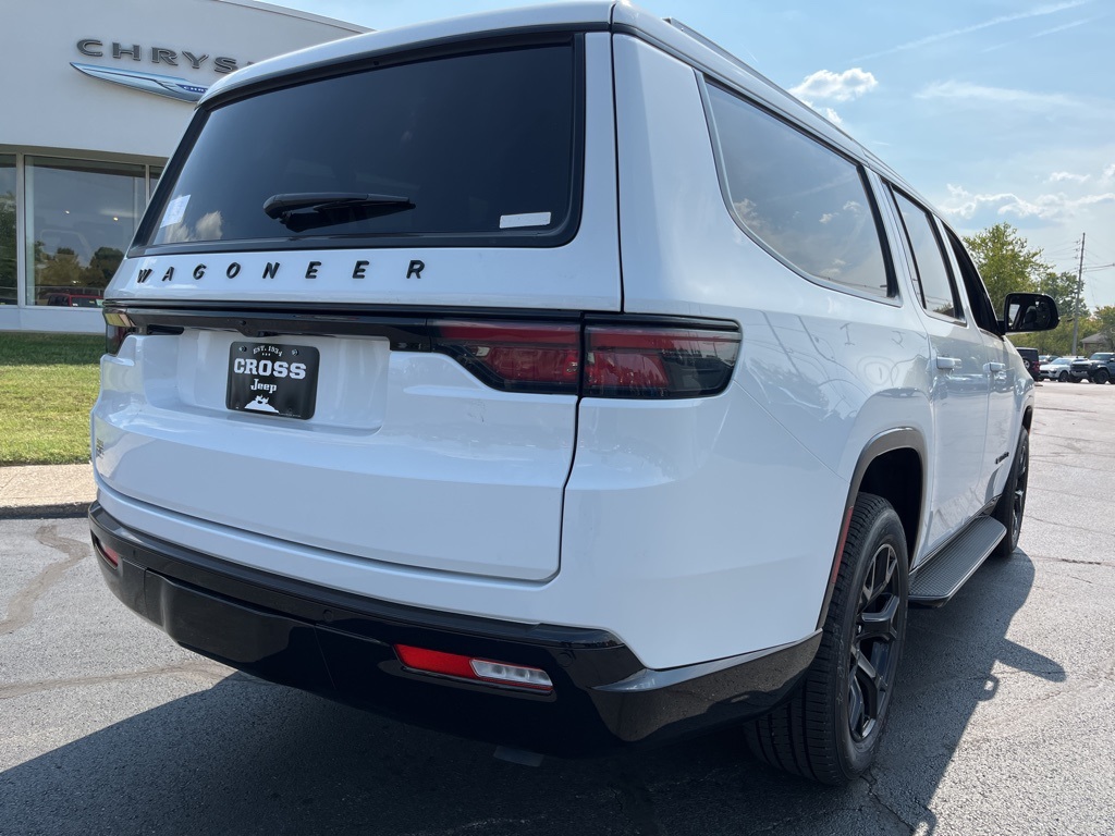 2025 Jeep Wagoneer L Carbide photo 21