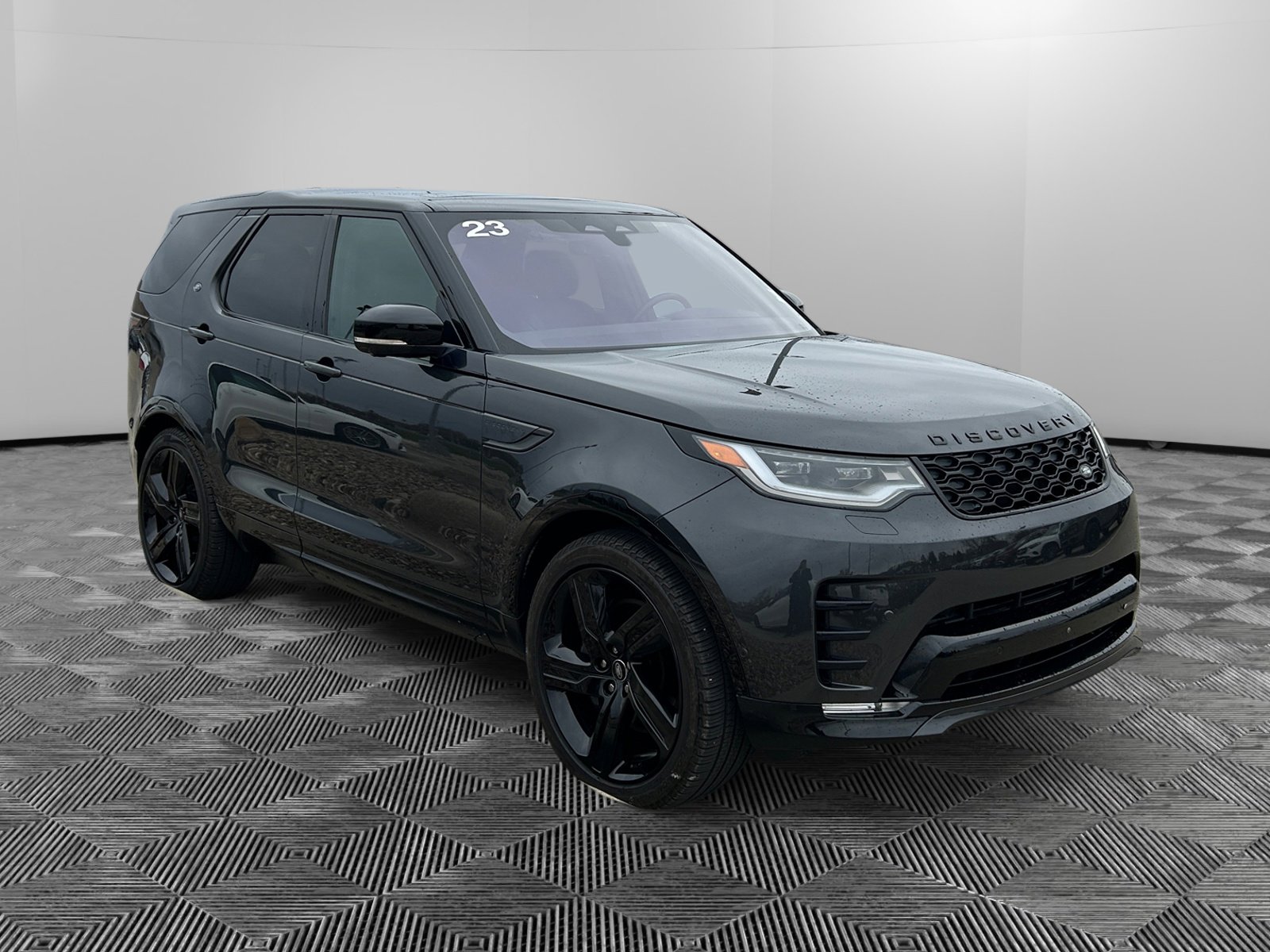 2023 Land Rover Discovery HSE R Dynamic's photo