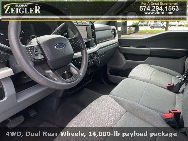 2024 Ford F-350 XLT photo 9