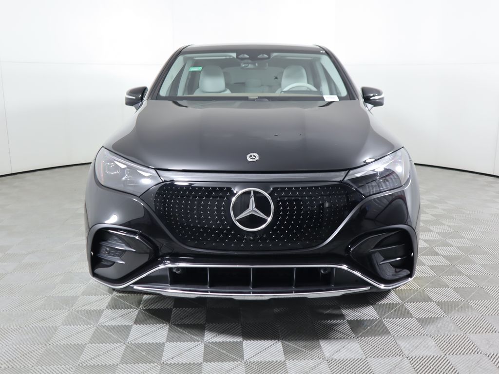 2026 Mercedes Benz EQE SUV photo 2