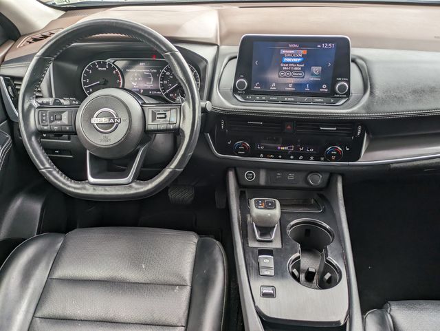 2022 Nissan Rogue SV photo 22