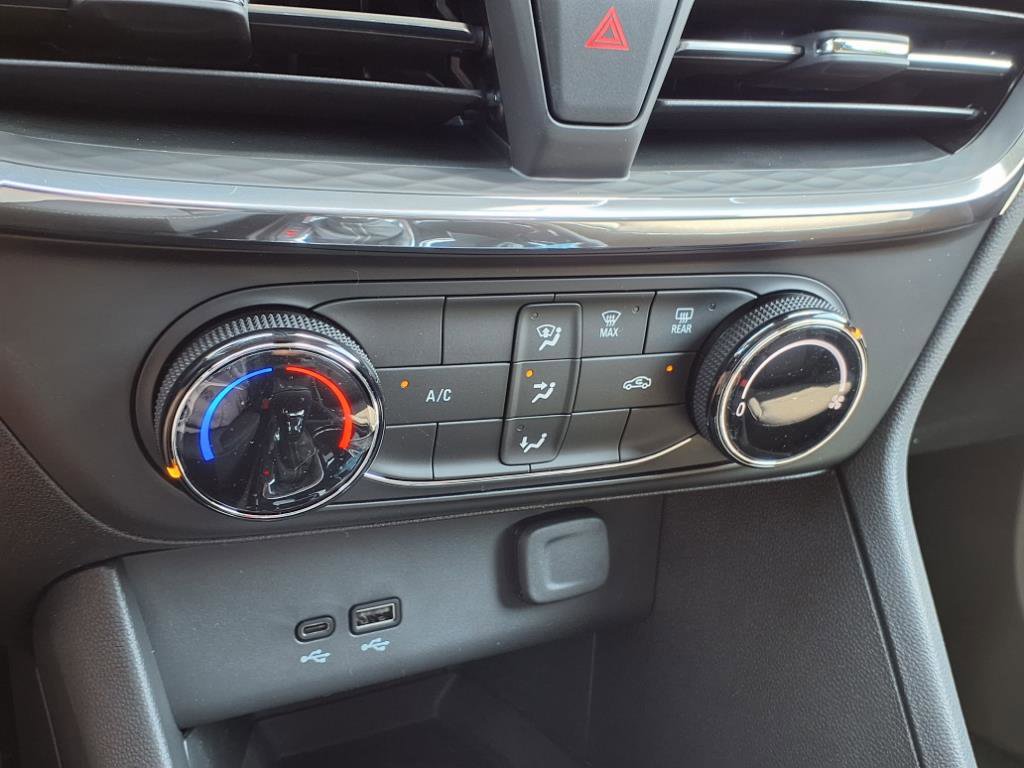 2026 Buick Encore GX Preferred photo 4