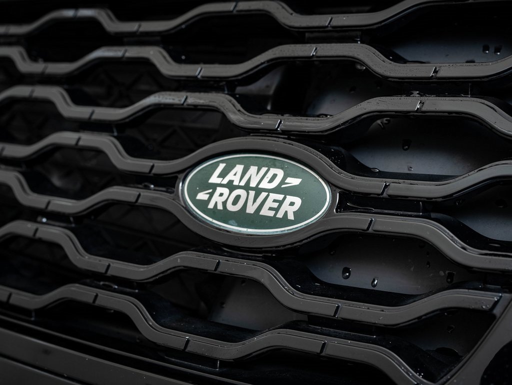 2023 Land Rover Range Rover Velar R-Dynamic S photo 3