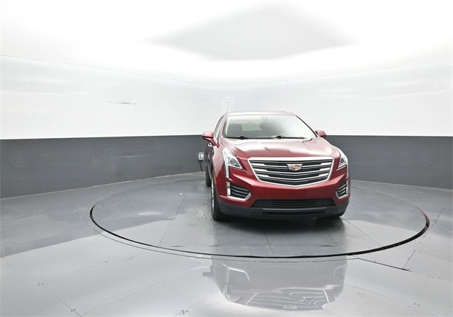 2018 Cadillac XT5 Luxury photo 2