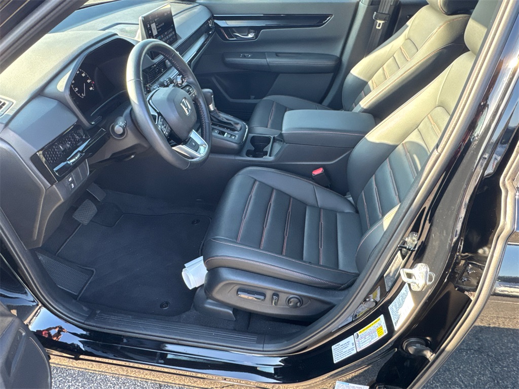 2025 Honda CR-V Hybrid Sport Touring photo 6