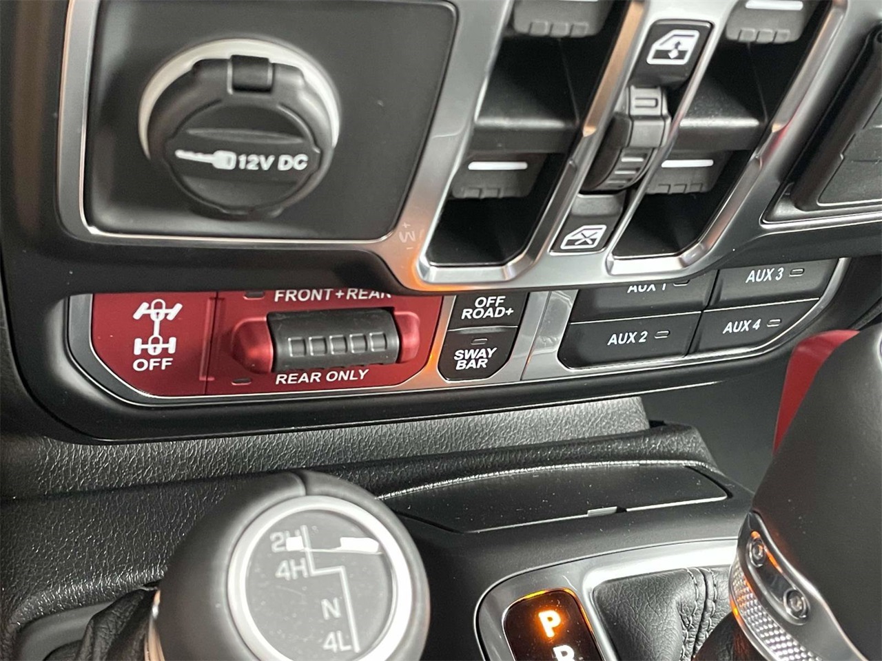 2025 Jeep Wrangler Rubicon photo 20