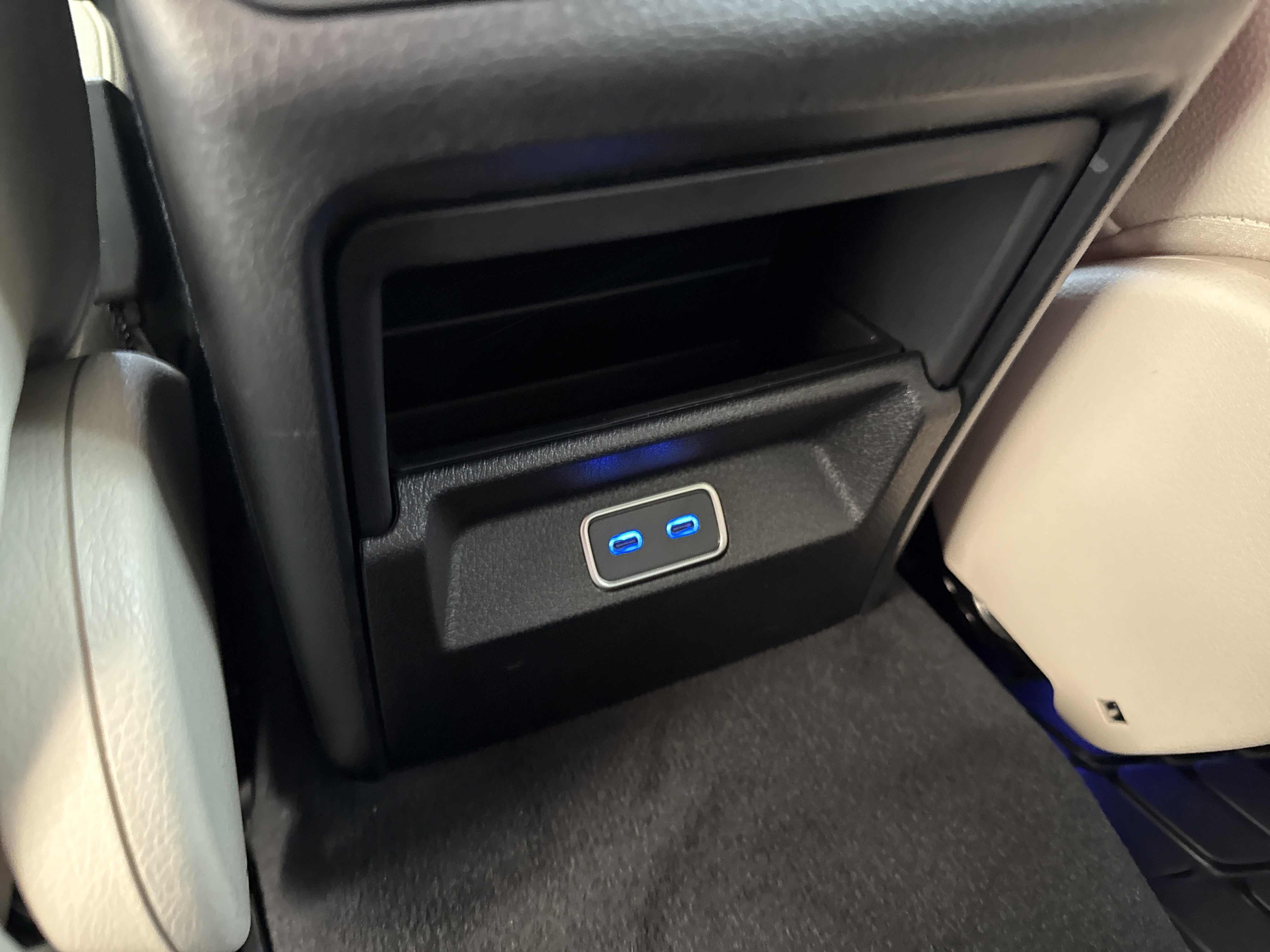 2026 Mercedes Benz GLE 350 photo 3