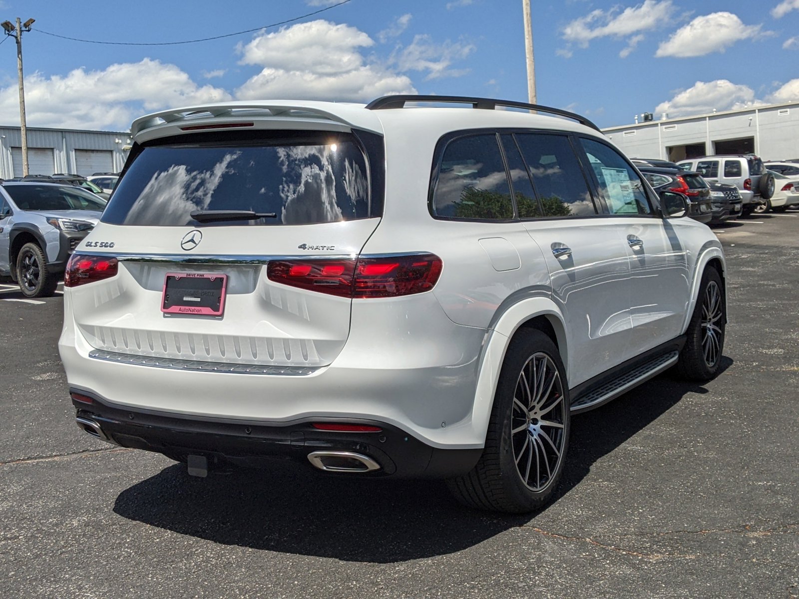 2024 Mercedes Benz GLS 580 4MATIC photo 2