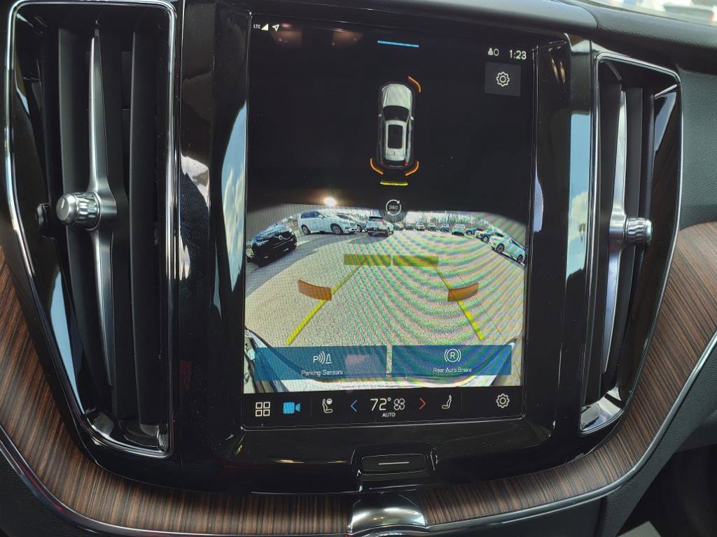 2024 Volvo XC60 Recharge Hybrid Plus photo 20