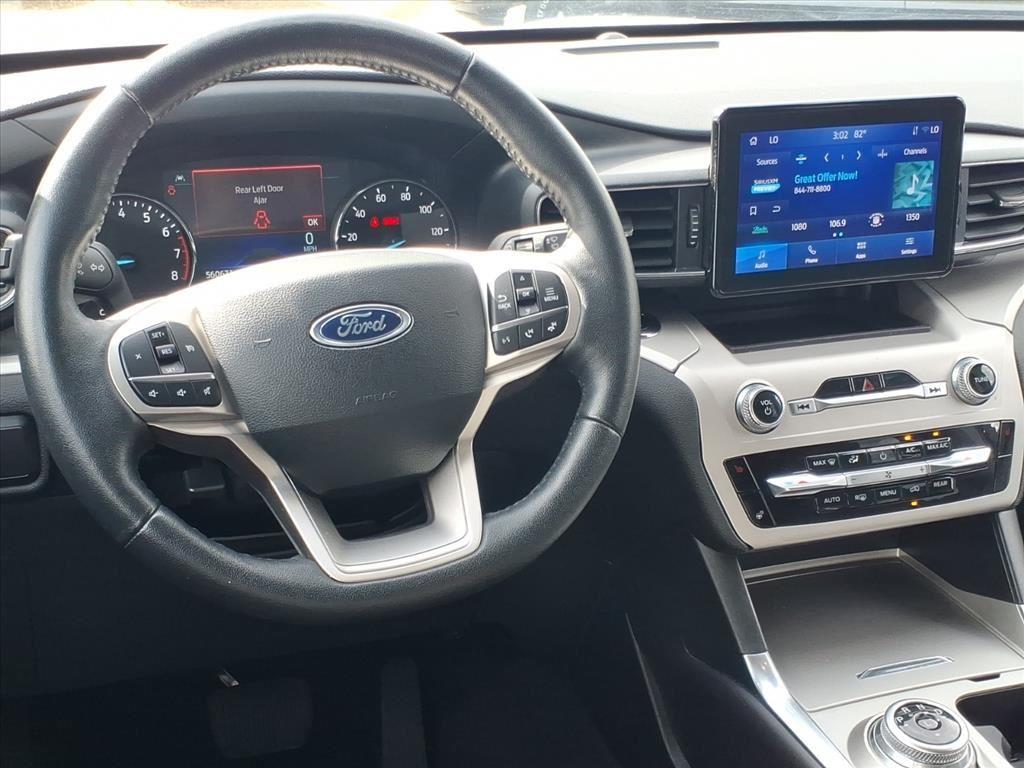 2024 Ford Explorer XLT photo 3