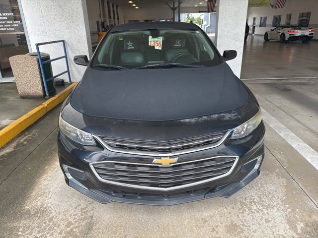 2016 Chevrolet Malibu 1LT photo 2