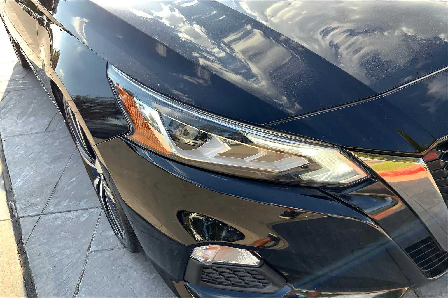 2019 Nissan Altima 2.5 SR photo 27