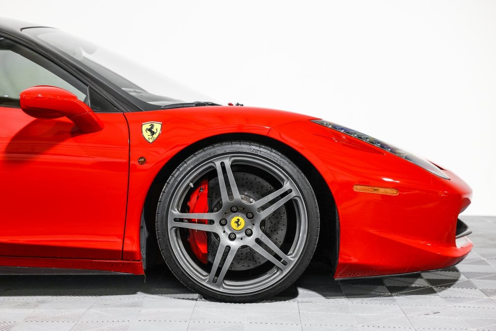 2010 Ferrari 458 Italia Base photo 3