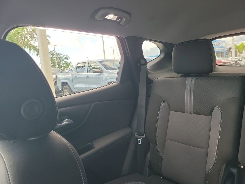 2025 Chevrolet Blazer 2LT photo 12