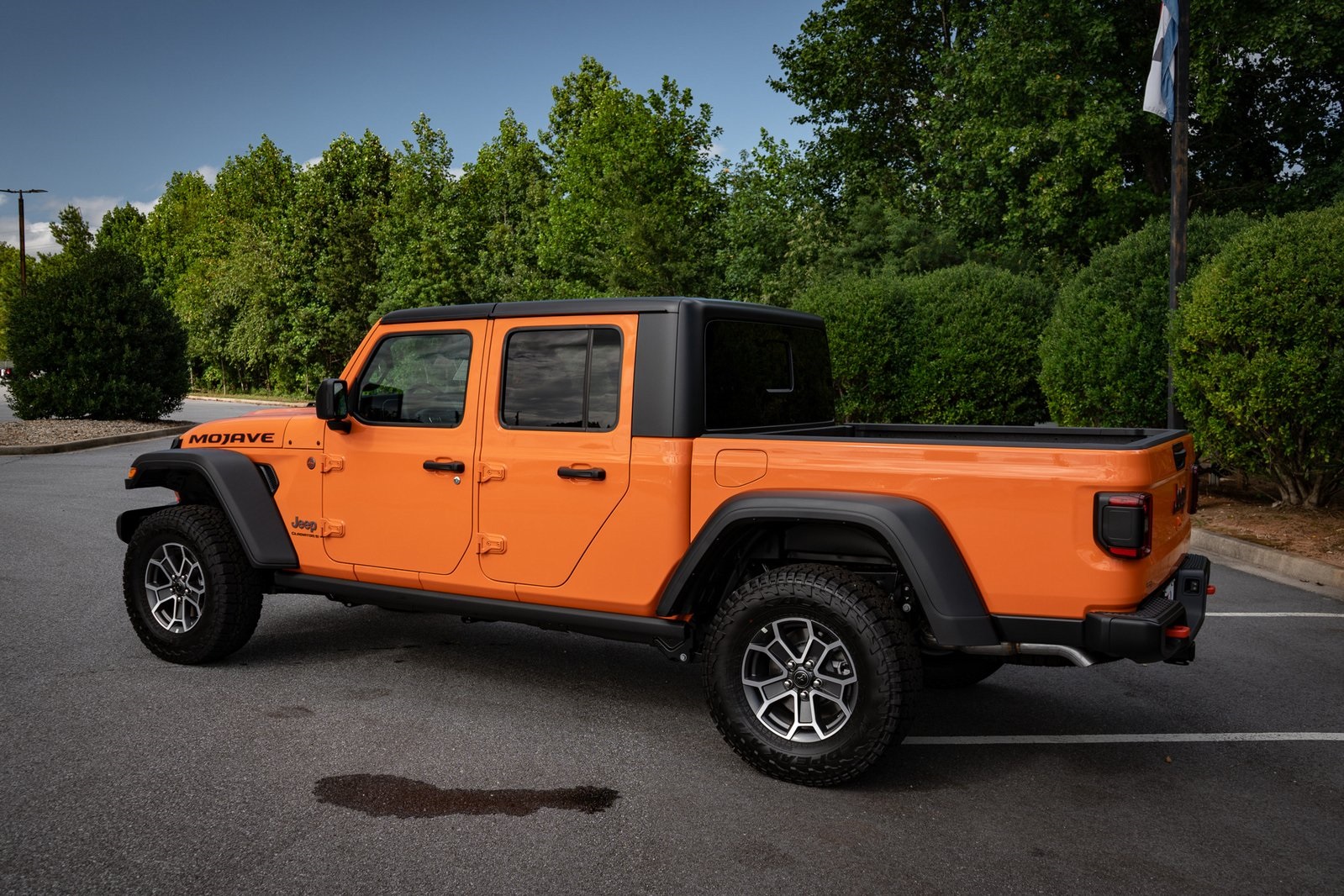 2025 Jeep Gladiator Mojave photo 7
