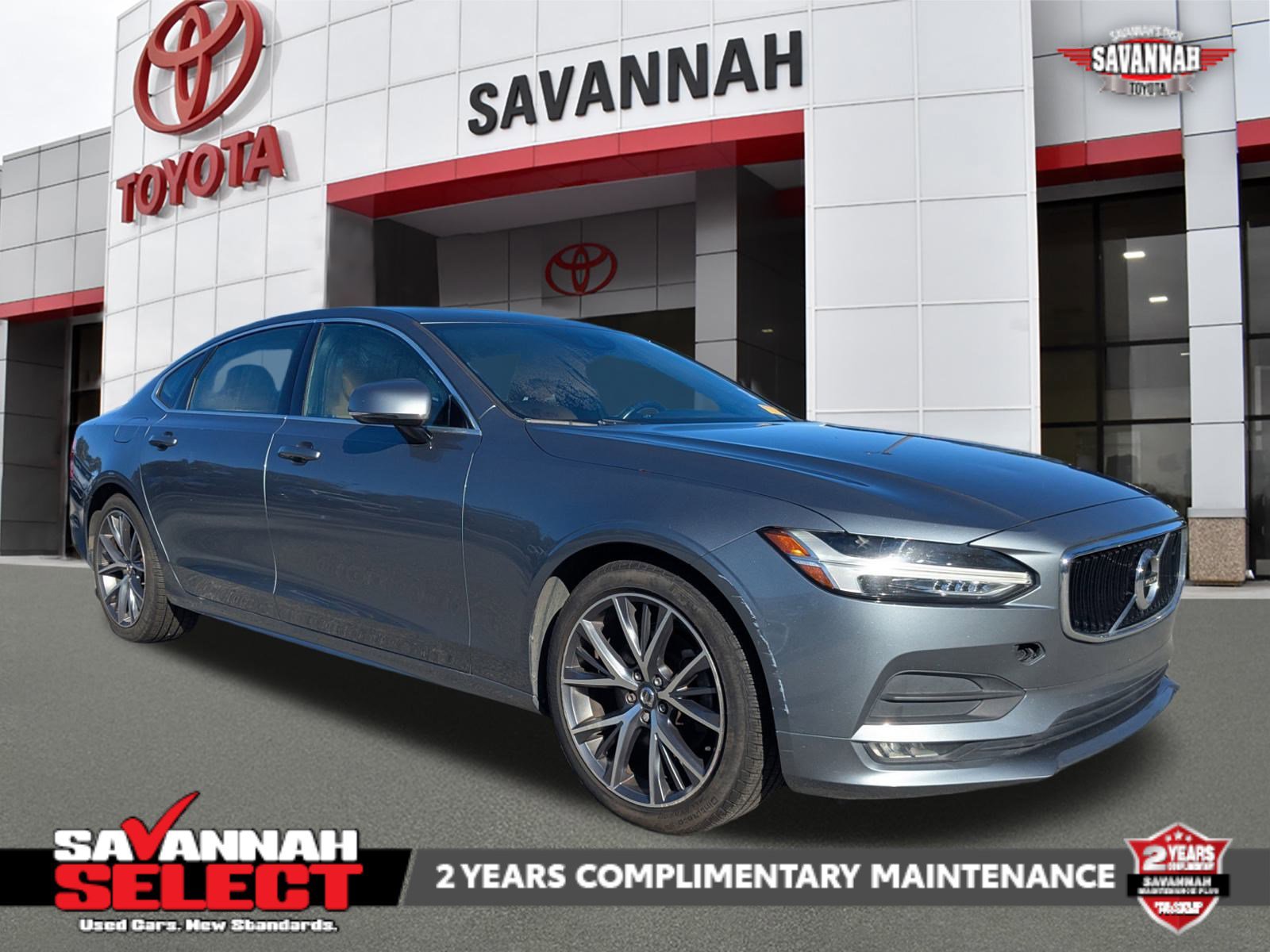 2019 Volvo S90 Momentum's photo