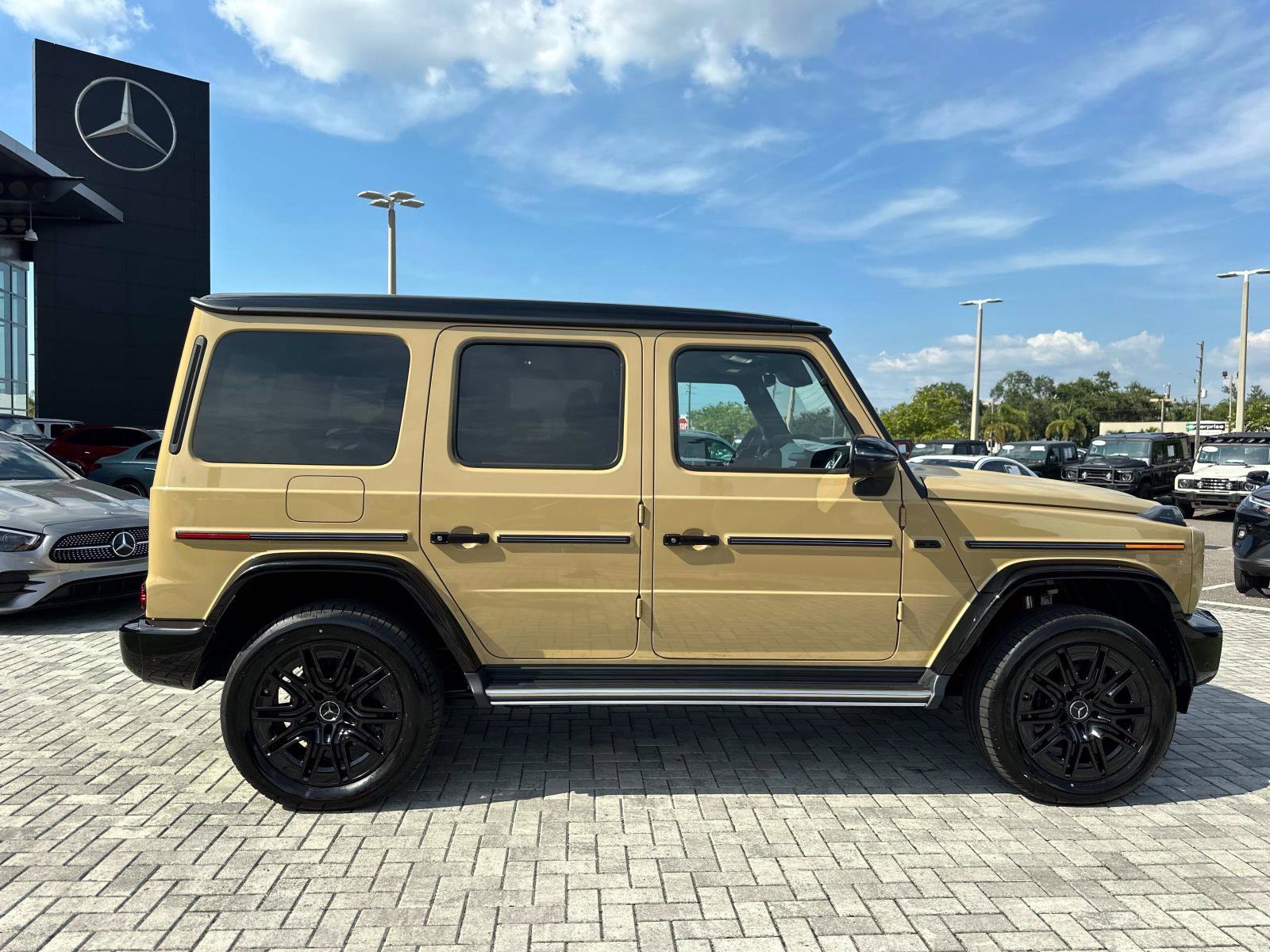 2025 Mercedes Benz G photo 3
