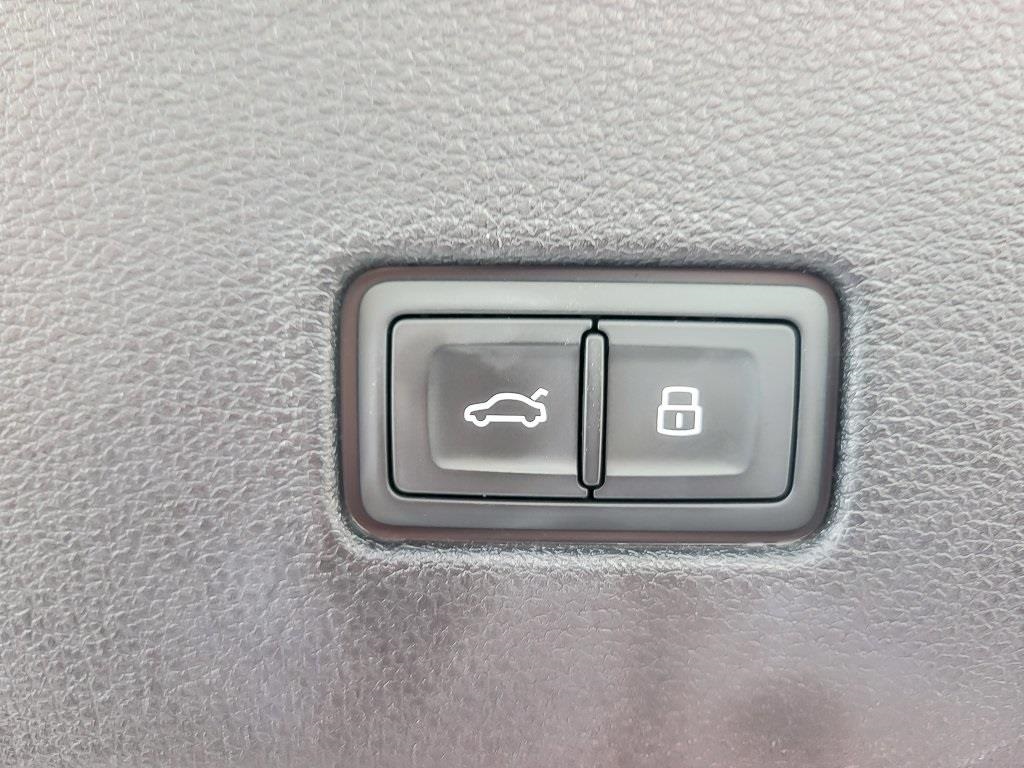 2023 AUDI SQ8 - Image 21